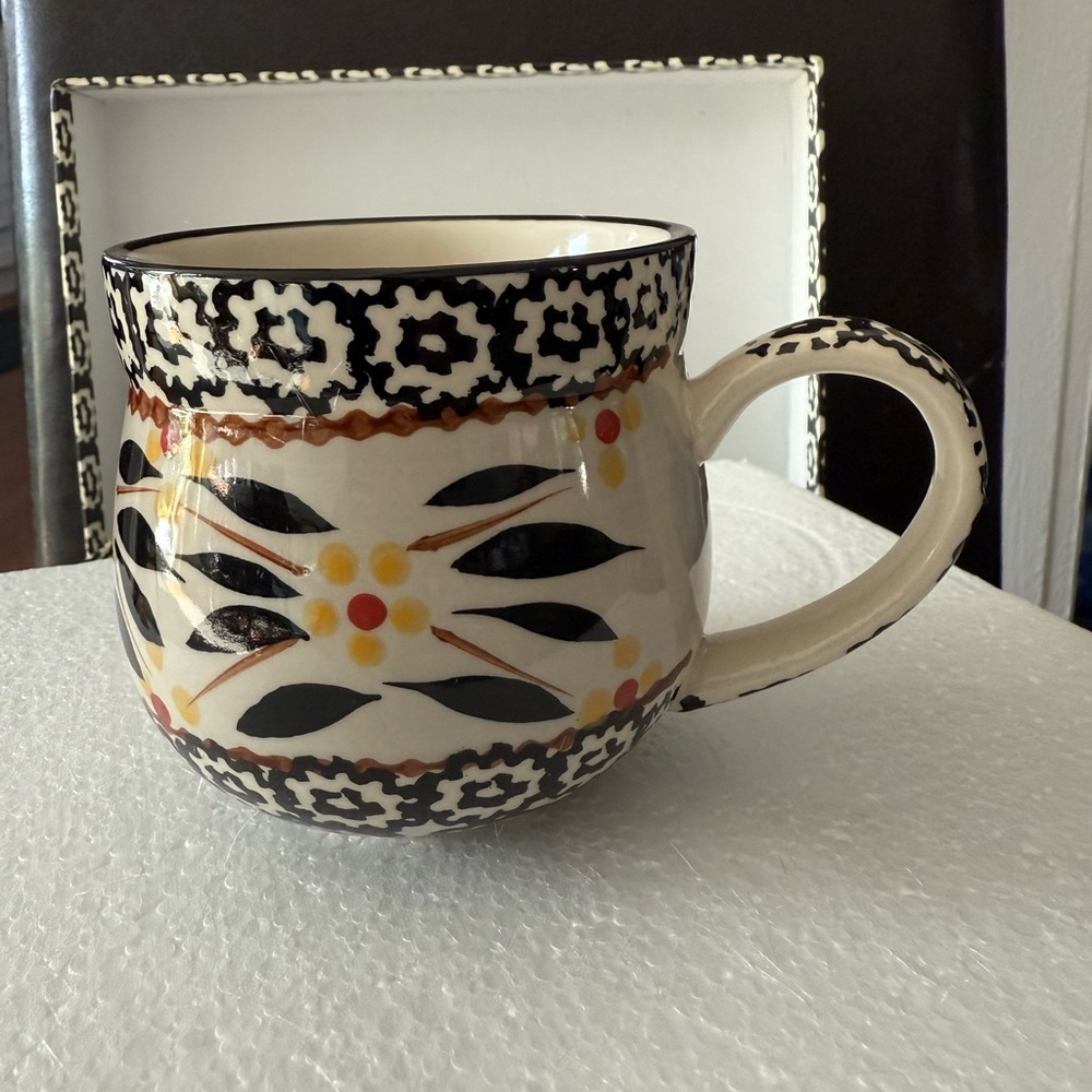 Temp-tations Old World Line by Tara, Cups/Mugs SET 4 - 10oz.In original gift box